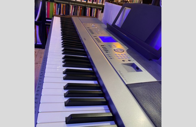 Used Yamaha DGX640 Digital Piano Complete Package - Image 4